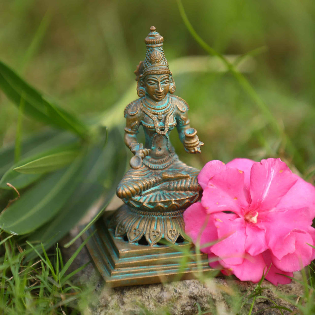 4″ Graceful Annapoorani Idol | Handcrafted Panchaloha | Green Patina