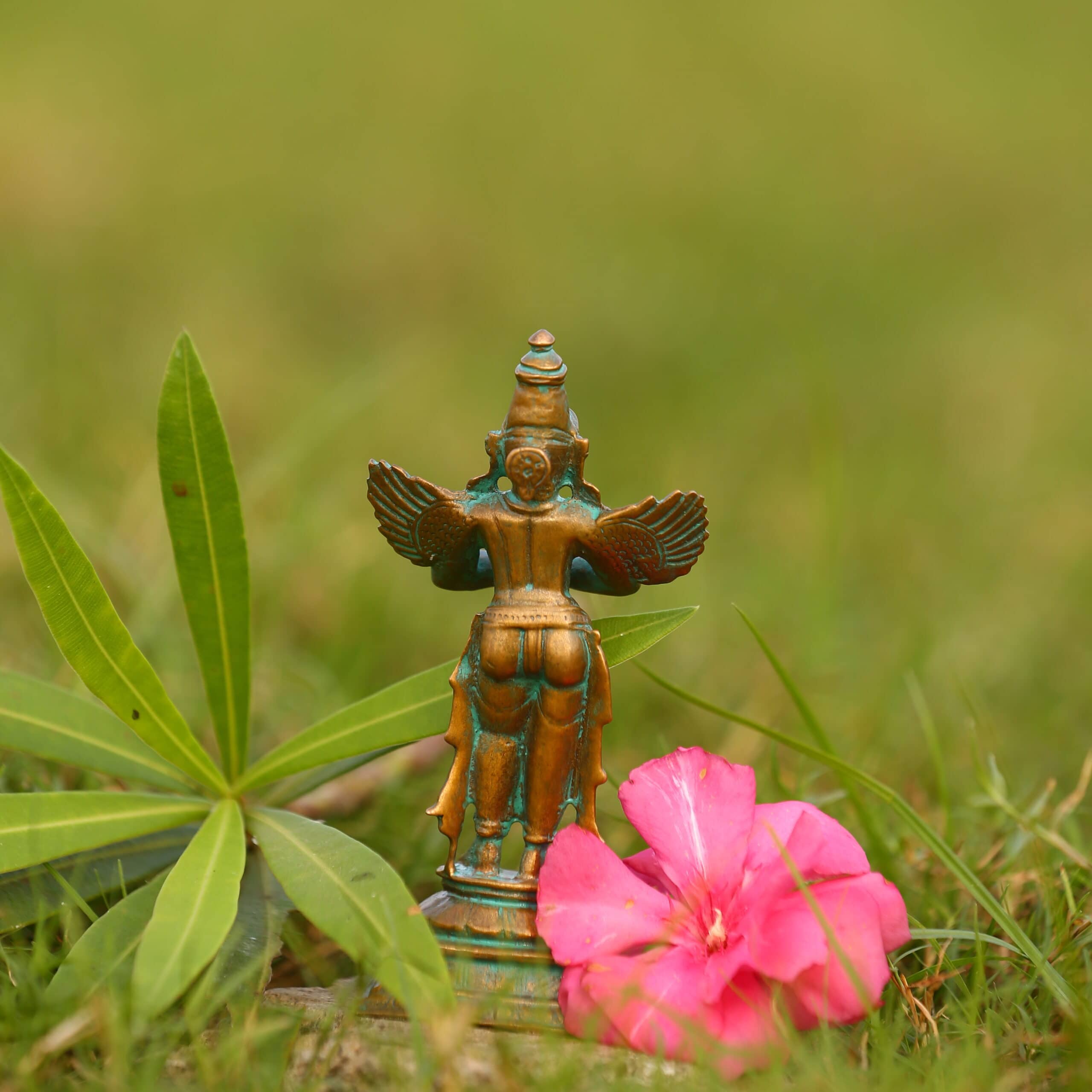 4″ Standing Garuda in Anjali Mudra | Handcrafted Panchaloha | Green Patina