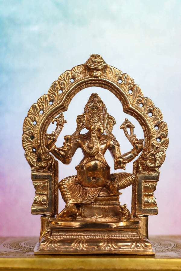 Sacred Trinity: Ganesha, Lakshmi & Saraswati with Arch | Divine Special Combo dimensions