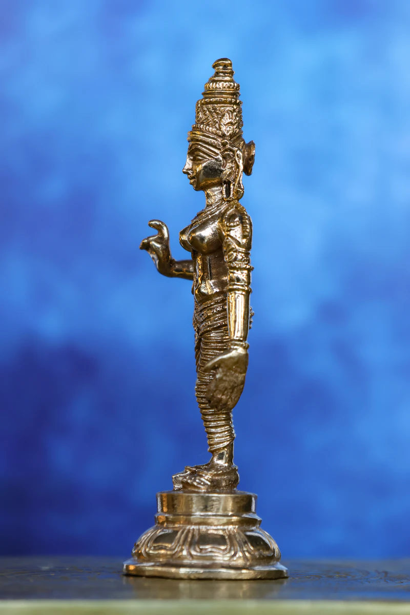 4″ Parvathi Devi Idol | Handcrafted Panchaloha