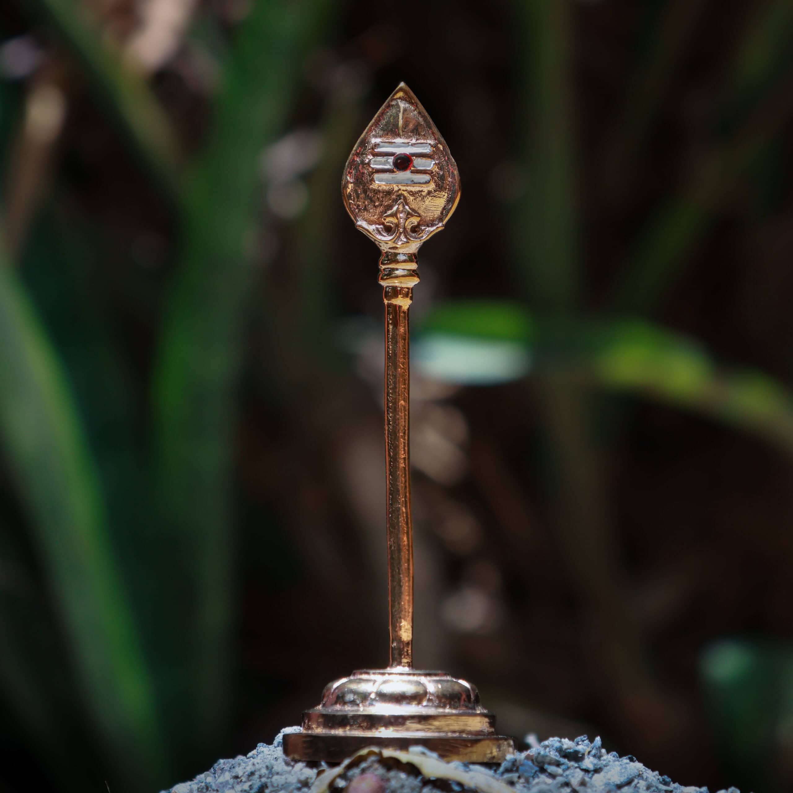 4″ Murugan Vel with Stand | Handcrafted Panchaloha