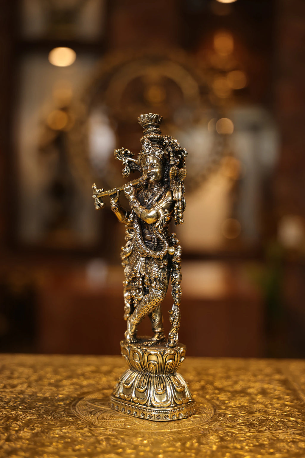 9″ Standing Krishna with Flute | Super Fine Brass | Polished Finish — view 4