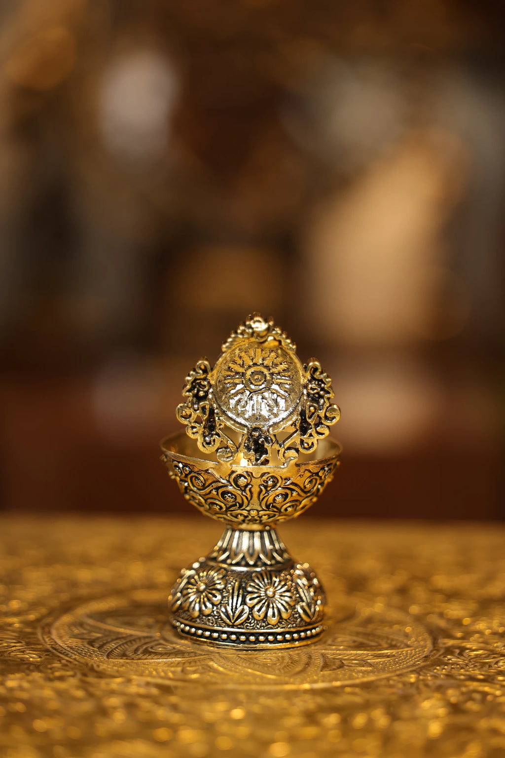 4″ Sangu Chakaram Lamp | Super Fine Brass | Polished Finish — view 6