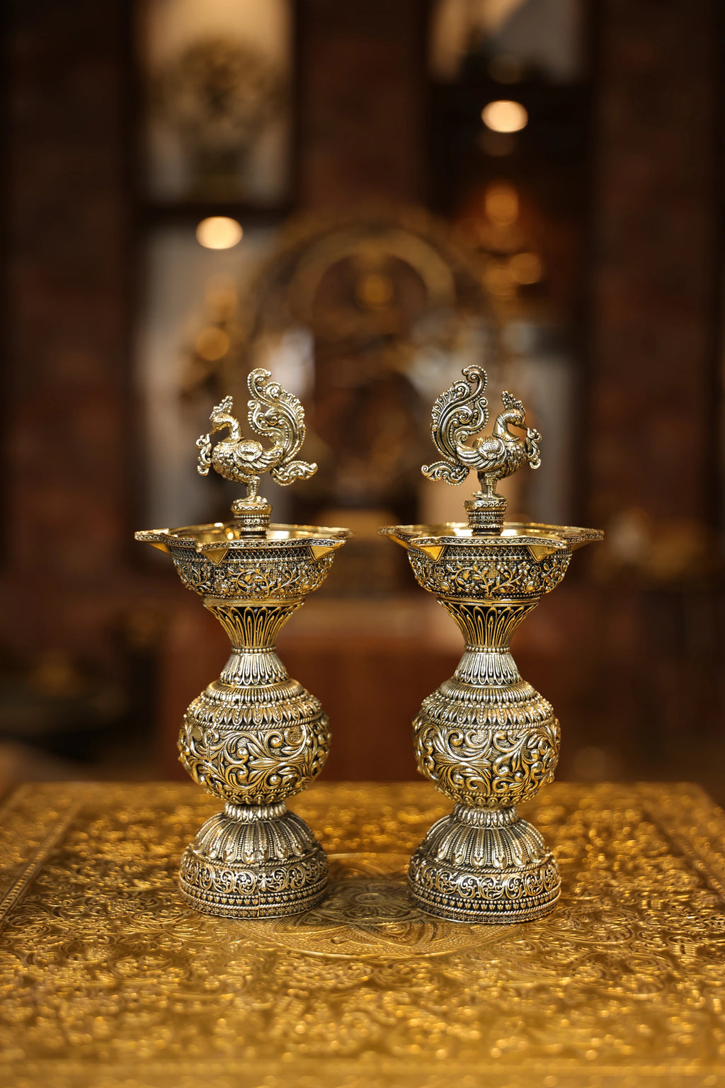 8.5″ Annam 5 Face Kuttuvillaku Pair | Super Fine Brass | Polished Finish — view 4