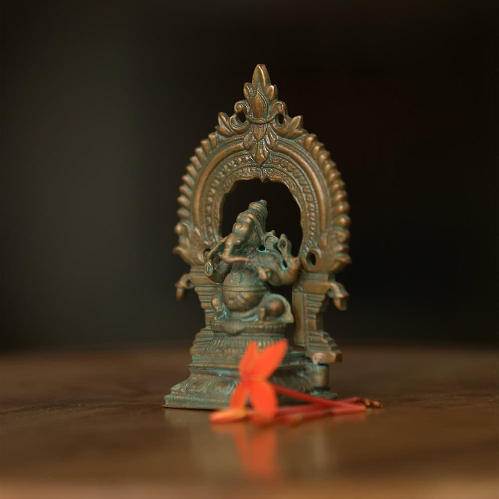 3″ Divine Ganesha Idol with Arch | Handcrafted Panchaloha | Green Patina