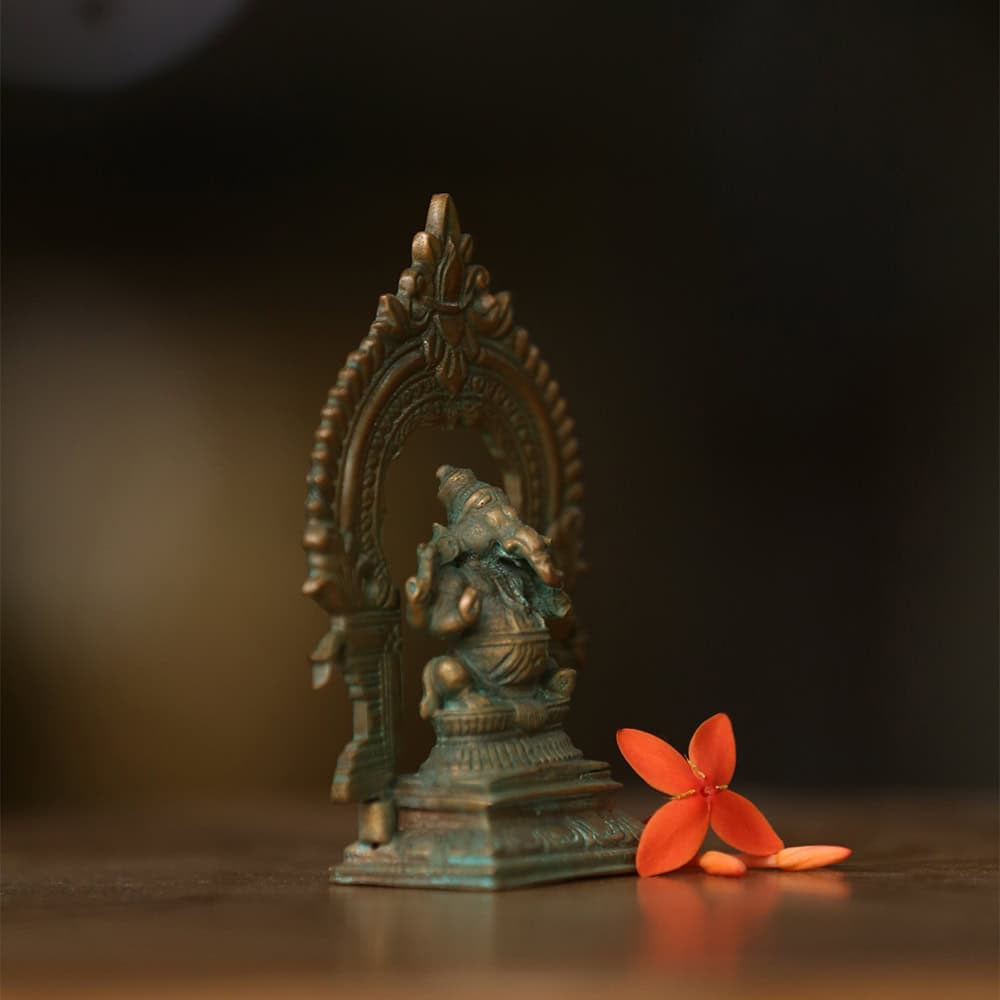 3″ Divine Ganesha Idol with Arch | Handcrafted Panchaloha | Green Patina