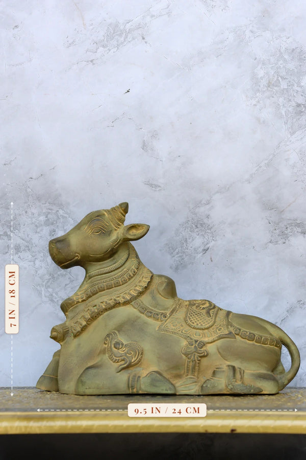 7″ Nandhi Sitting | Handcrafted Brass | Green Stone Finish dimensions