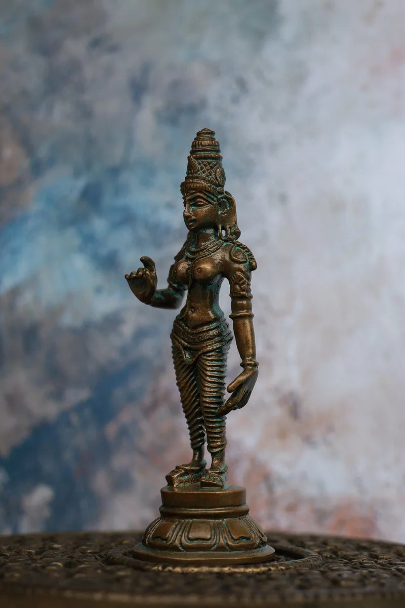 4″ Parvathi Devi Idol | Handcrafted Panchaloha | Green Patina