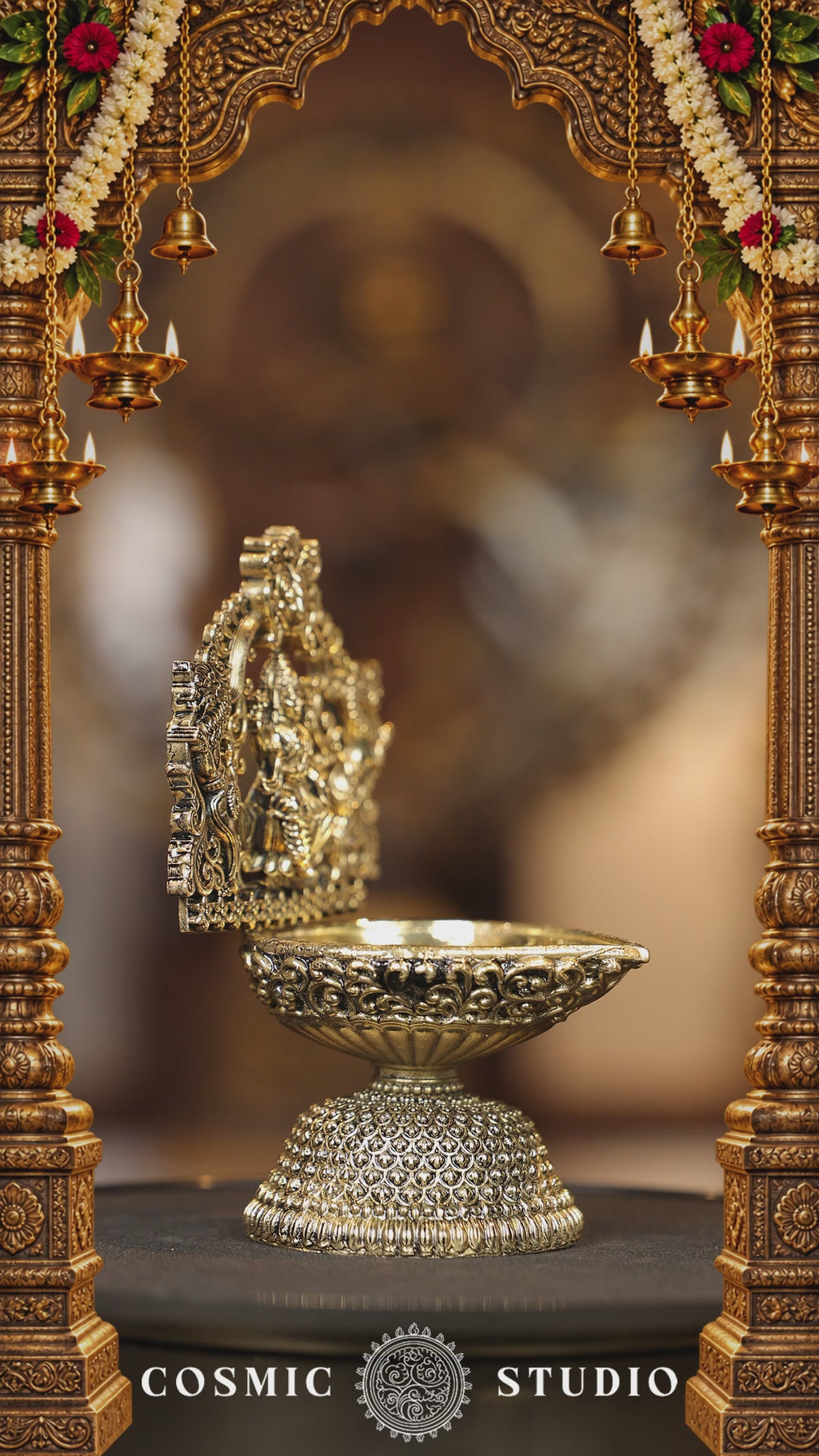 4.5″ Lakshmi with Yazhi Arch Lamp | Super Fine Brass | Polished Finish — video